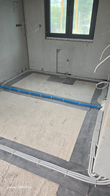 100000659340f486861126220340